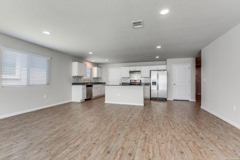 10203 Relic Oaks San Antonio TX 78240