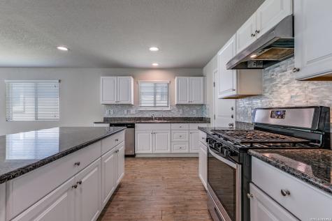 10203 Relic Oaks San Antonio TX 78240