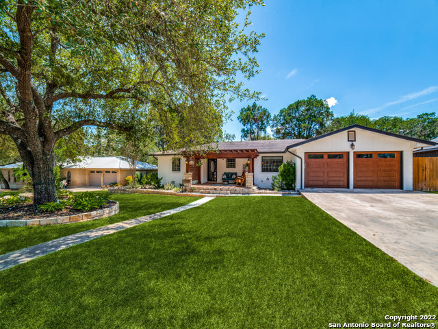 833 Twin Oaks Drive New Braunfels TX 78130