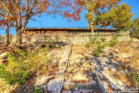 906 Bow Lane Kerrville TX 78028