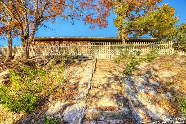 906 Bow Lane Kerrville TX 78028