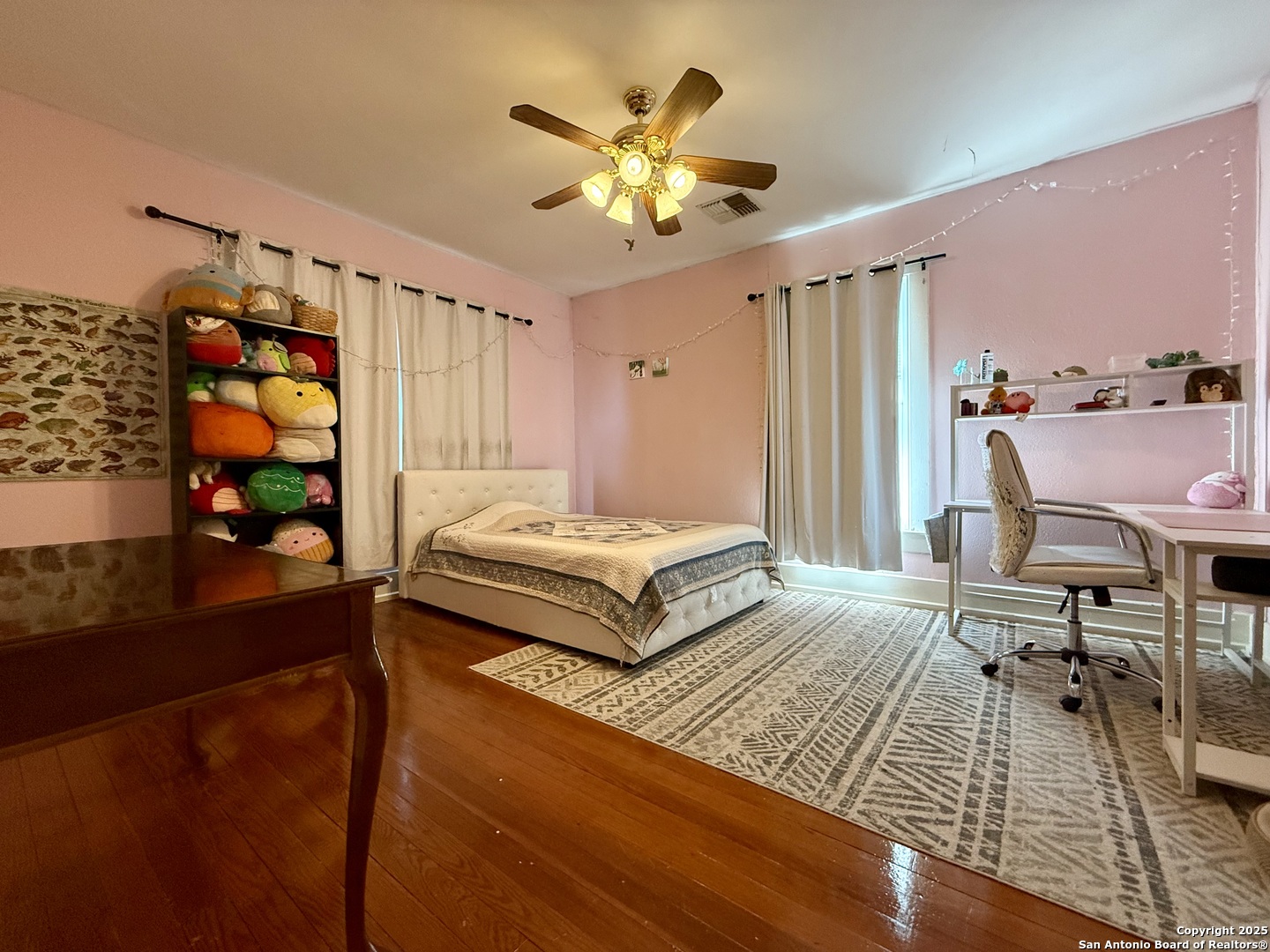 323 S 6th Kenedy TX 78119
