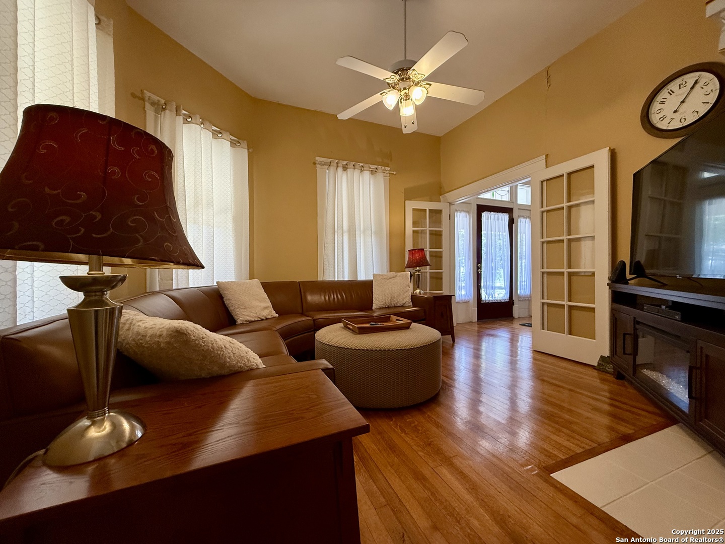 323 S 6th Kenedy TX 78119