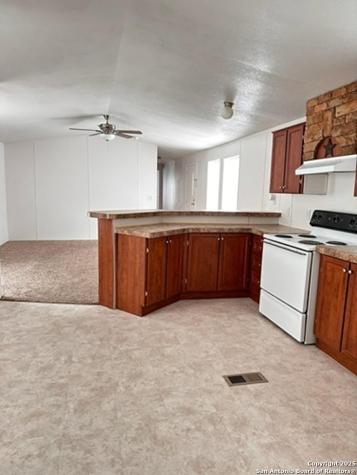 18707 County Road 5736 Castroville TX 78009