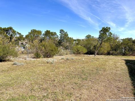 18707 County Road 5736 Castroville TX 78009
