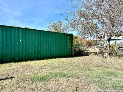 18707 County Road 5736 Castroville TX 78009