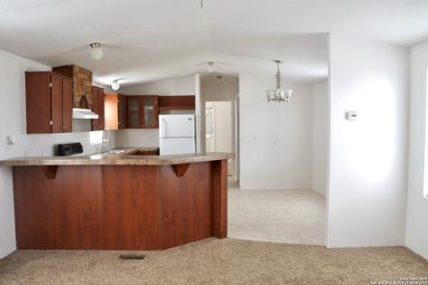 18707 County Road 5736 Castroville TX 78009