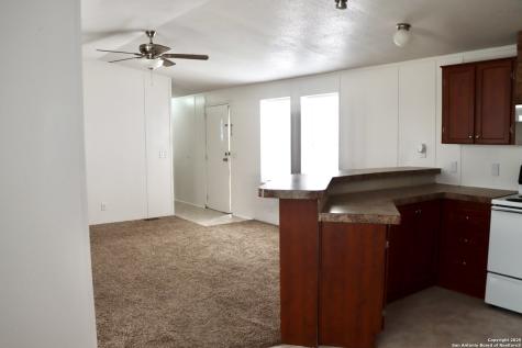 18707 County Road 5736 Castroville TX 78009