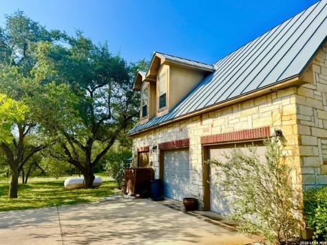 4255 N Business 181 Beeville TX 78102