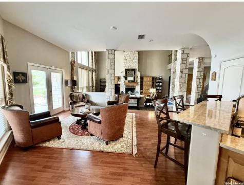 4255 N Business 181 Beeville TX 78102
