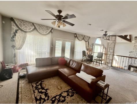 4255 N Business 181 Beeville TX 78102