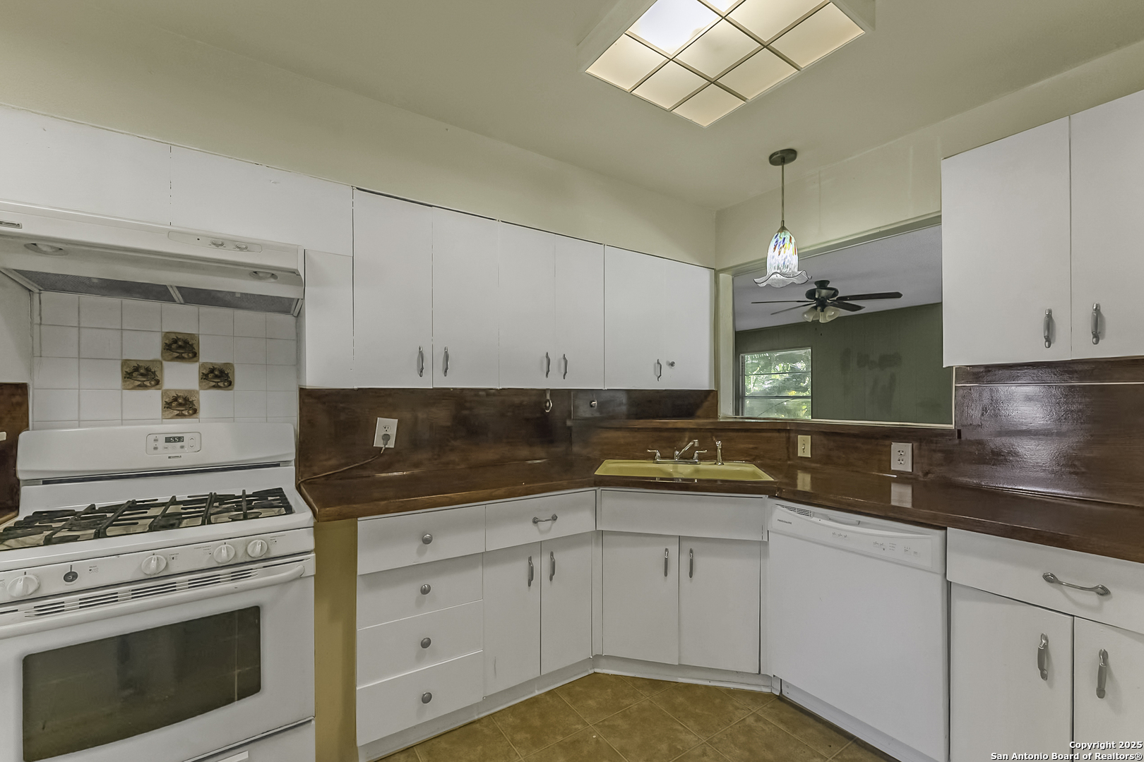 114 Goodhue San Antonio TX 78218
