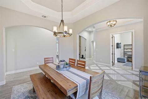 117 Crescent Ridge Adkins TX 78101