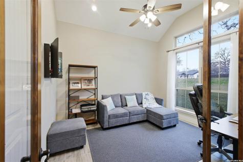 117 Crescent Ridge Adkins TX 78101