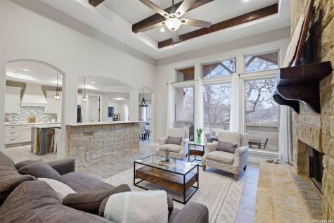 117 Crescent Ridge Adkins TX 78101