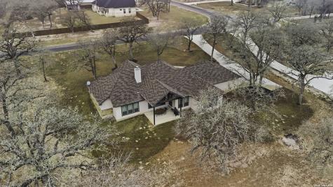 117 Crescent Ridge Adkins TX 78101