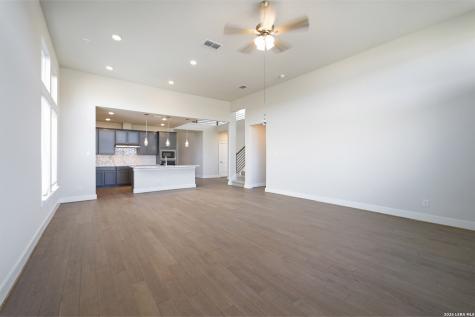 212 Ednie Lane Mico TX 78056