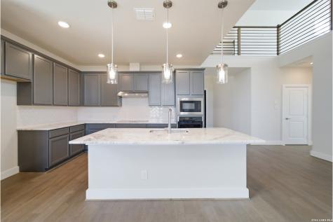 212 Ednie Lane Mico TX 78056