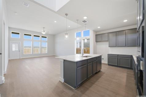 212 Ednie Lane Mico TX 78056