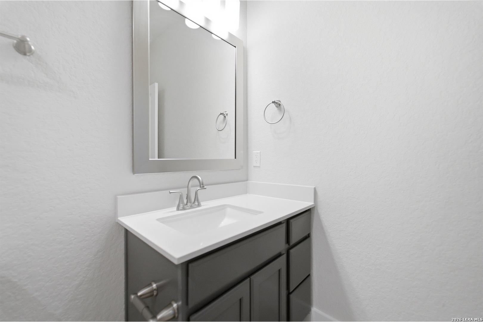 212 Ednie Lane Mico TX 78056