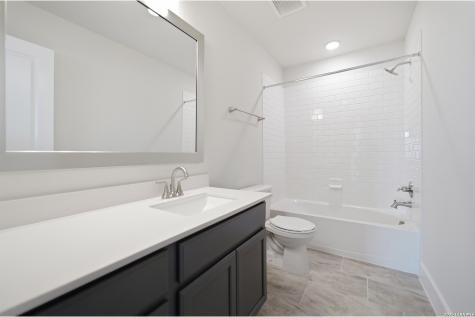 212 Ednie Lane Mico TX 78056