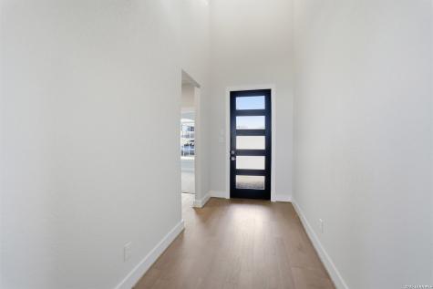 212 Ednie Lane Mico TX 78056