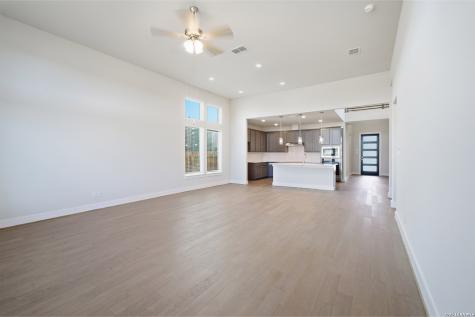 212 Ednie Lane Mico TX 78056