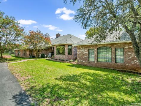 165/171 Sage Oaks Trail Boerne TX 78006