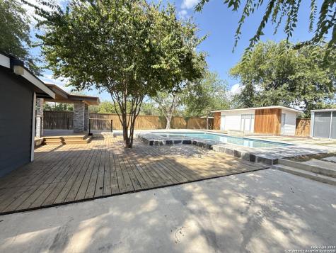 8138 Old Pearsall San Antonio TX 78252