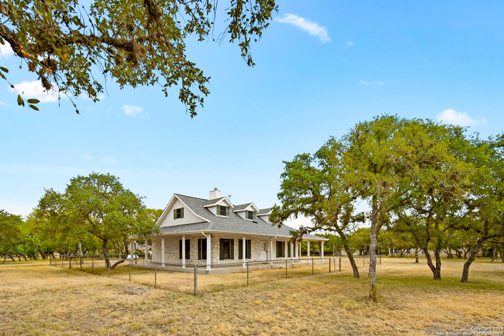 13445 Sleepy Oaks Lane San Antonio TX 78253