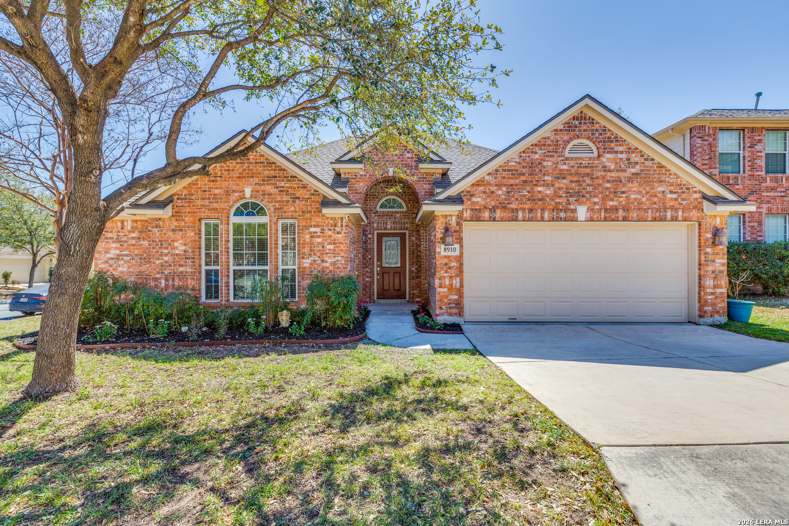 8910 Hanover Forest Helotes TX 78023
