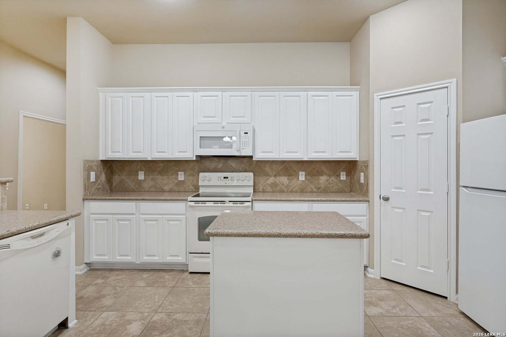 8910 Hanover Forest Helotes TX 78023