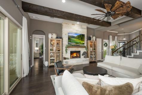 10233 Headwind Boerne TX 78006