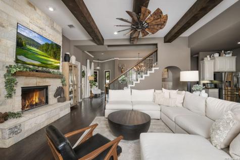 10233 Headwind Boerne TX 78006