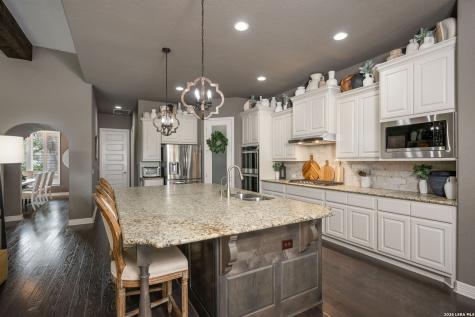 10233 Headwind Boerne TX 78006