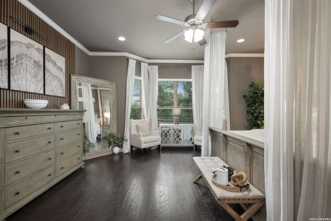 10233 Headwind Boerne TX 78006
