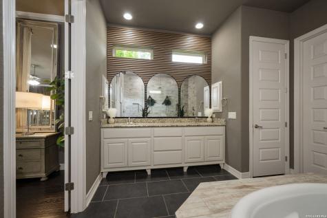 10233 Headwind Boerne TX 78006