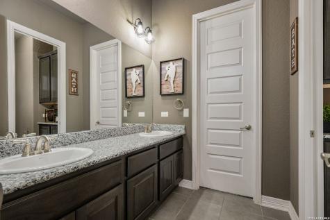 10233 Headwind Boerne TX 78006
