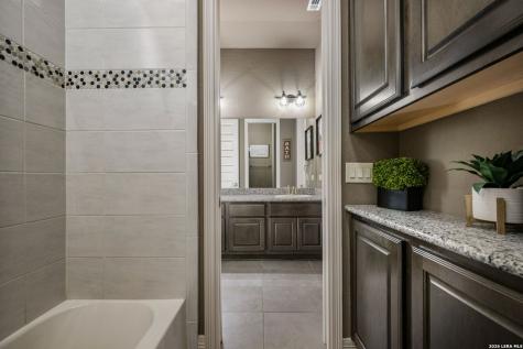 10233 Headwind Boerne TX 78006