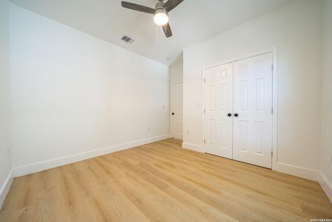 934 Sherman San Antonio TX 78202