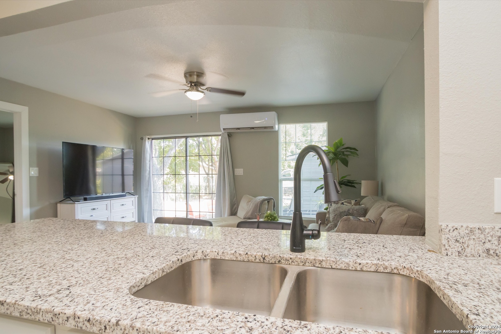 3950 S Walters San Antonio TX 78223