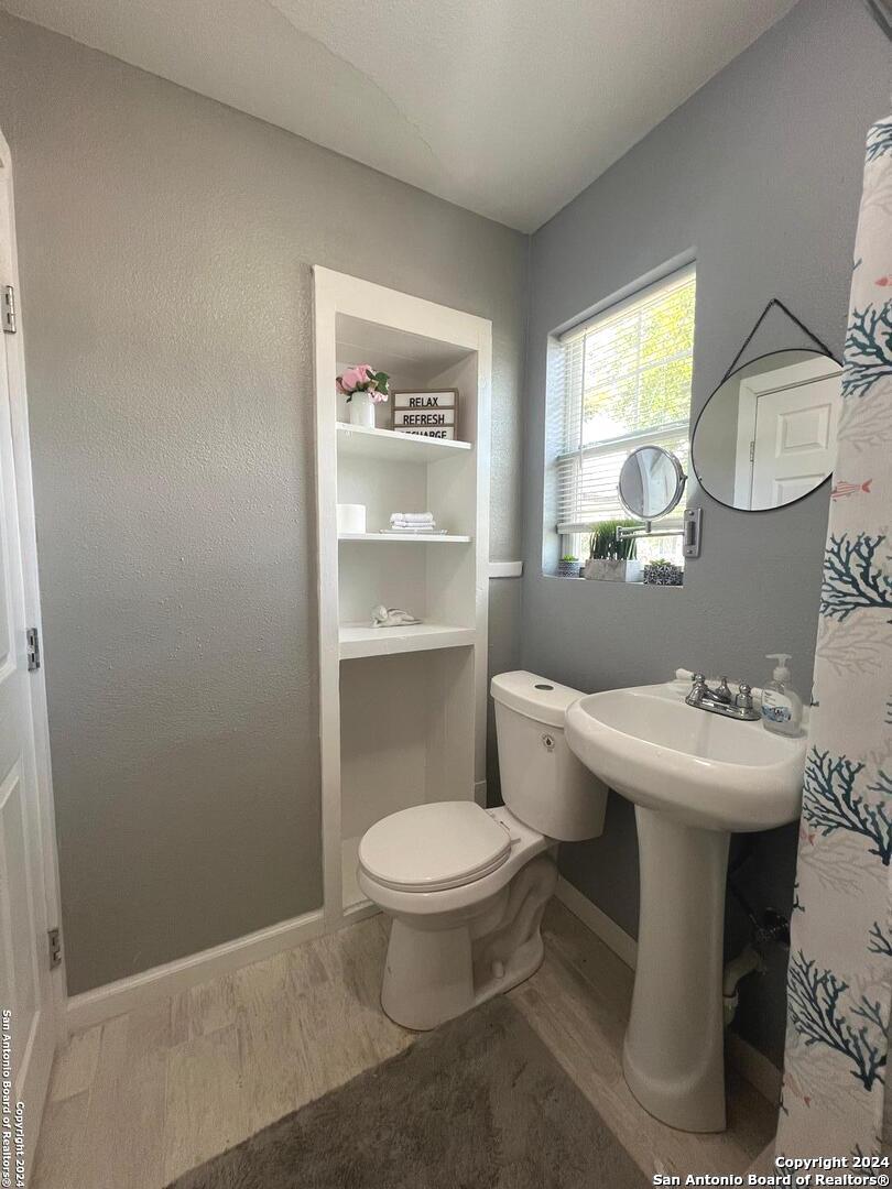 3950 S Walters San Antonio TX 78223
