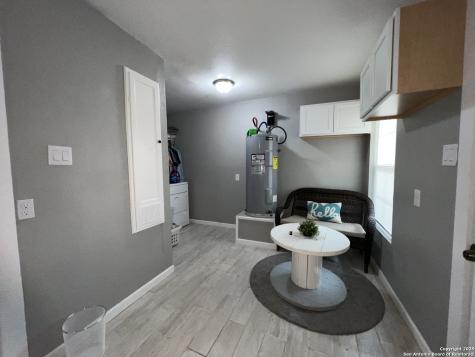 3950 S Walters San Antonio TX 78223