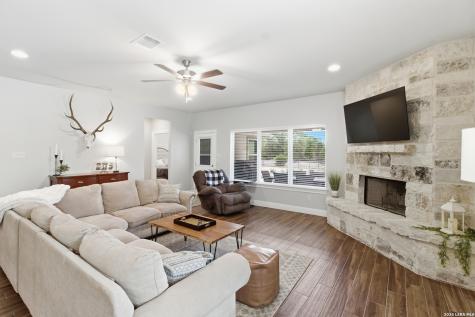 326 Park Road Bandera TX 78003
