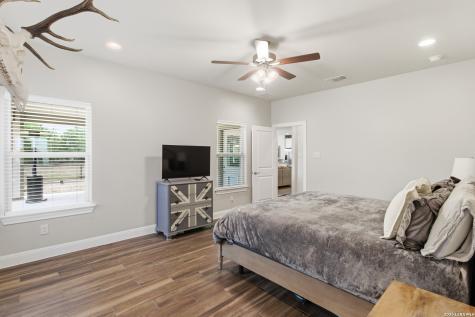 326 Park Road Bandera TX 78003