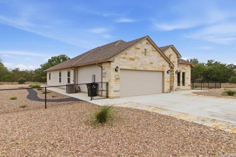 326 Park Road Bandera TX 78003