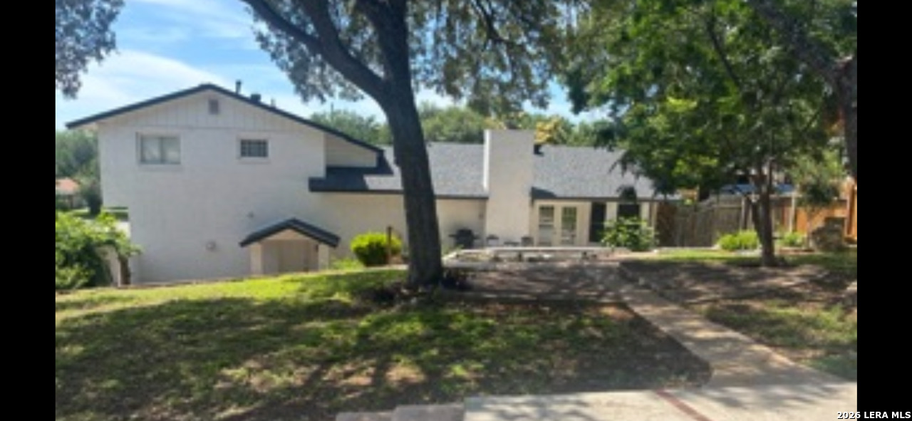 5734 Charlie Chan Drive San Antonio TX 78240