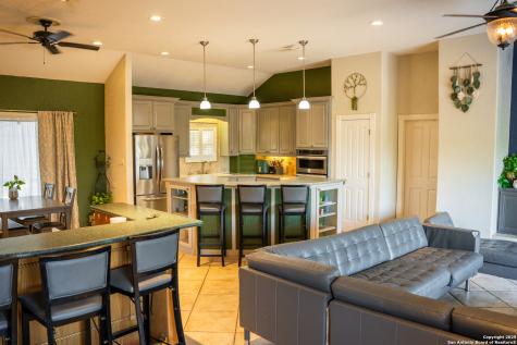 102 Sage Canyon Lake TX 78133