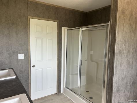 1038 County Road 329 Floresville TX 78114