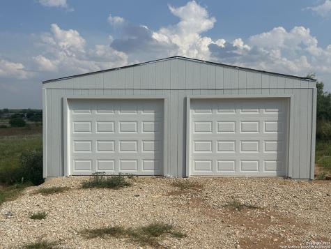 1038 County Road 329 Floresville TX 78114
